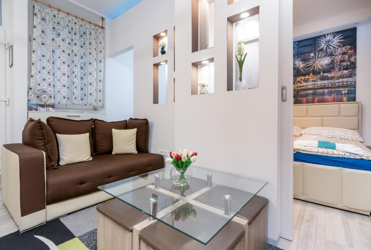 Fireworks Rakoczi Mini Apartman Budapest Kültér fotó